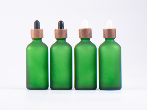 Grünglasflasche 100ml, mit Pipette Walnut